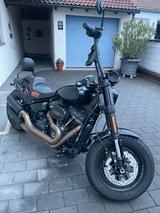 Harley-Davidson Fat Bob 114 Jekill und Hyde  - Motorräder in Freiburg