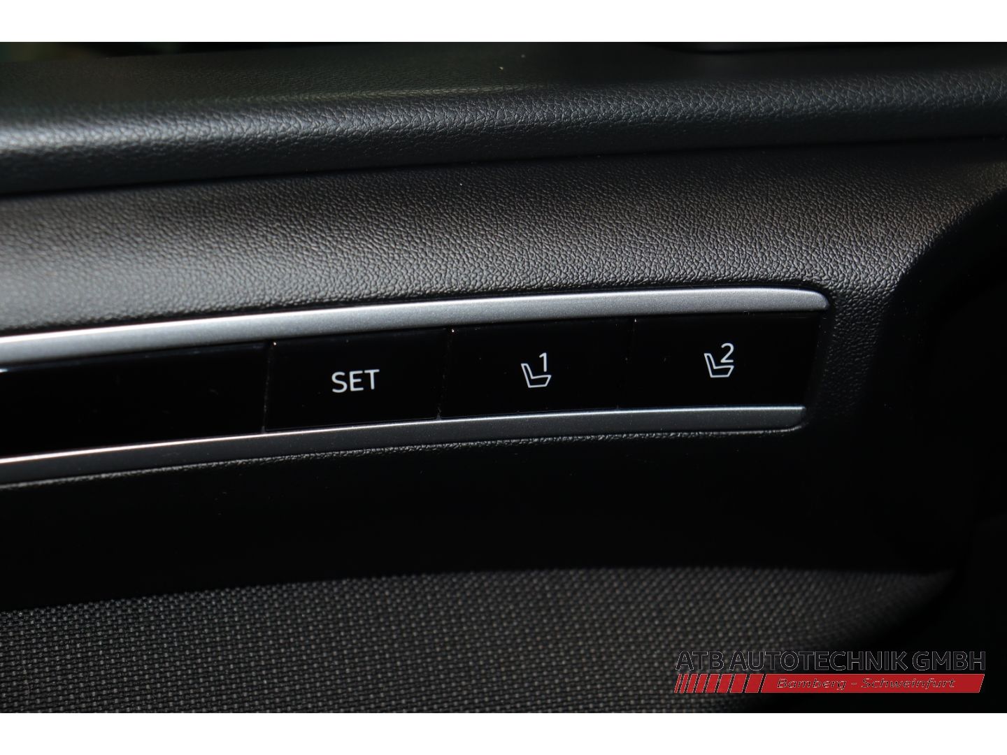 Fahrzeugabbildung Hyundai Tucson Prime PHEV 1.6 T-GDi 265PS 6-AT 4WD 97,7%