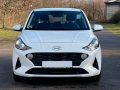 Fahrzeugabbildung Hyundai i10 1.2 Trend *Sitzhzg*Lenkradhzg*Spurhalte*PDC*