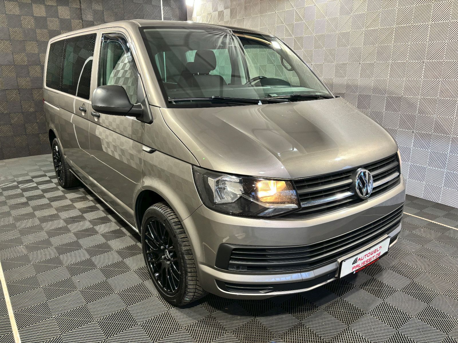 Gebrauchtwagen Volkswagen T6 Multivan T6 Transporter Multivan*Trendline*PDC-AHK-NAVI in Horb am Neckar