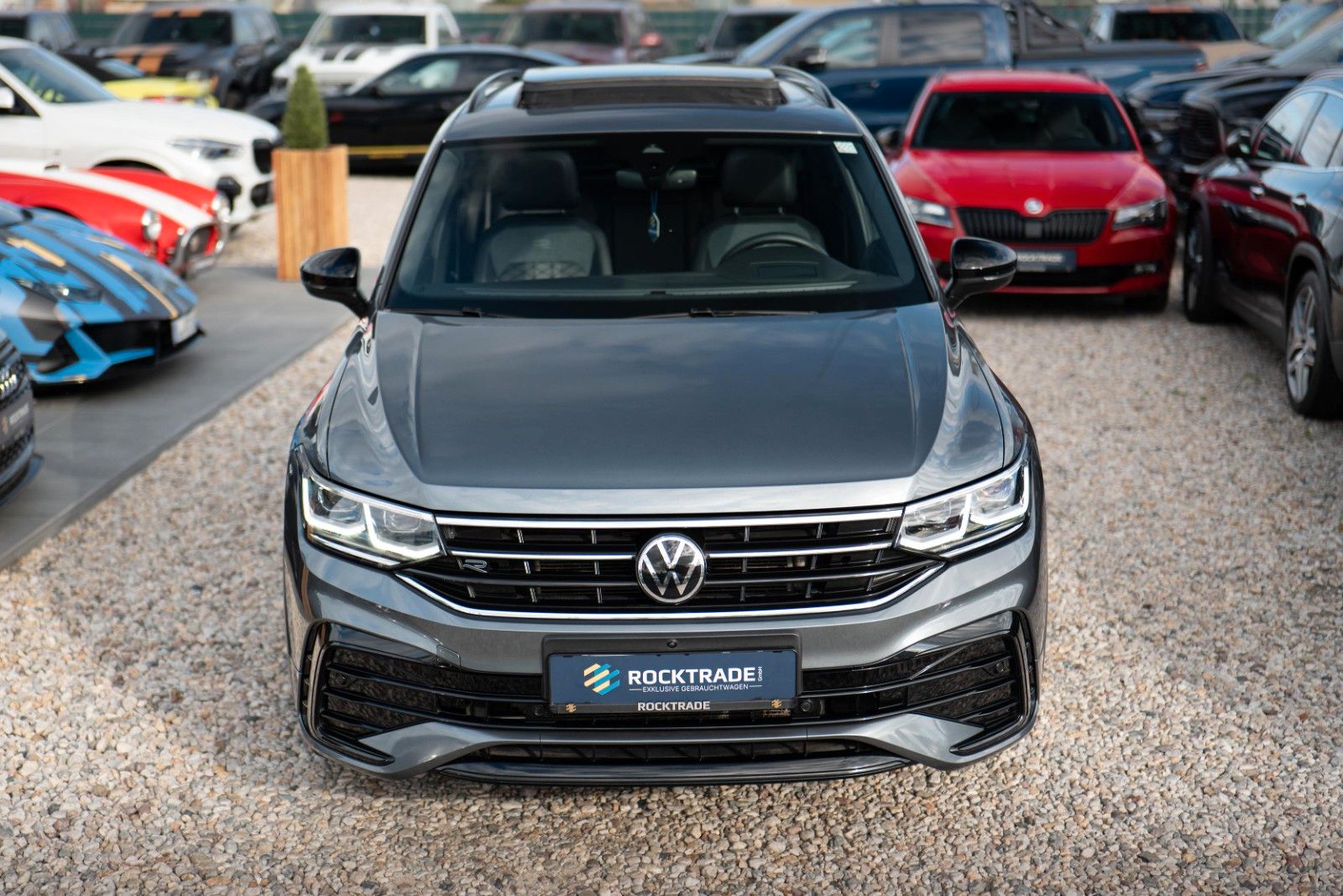 Fahrzeugabbildung Volkswagen Tiguan Allspace R-Line 4Motion HUD | PANO | ACC