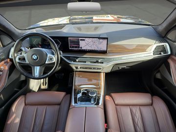 BMW X7 - 10