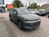 Volkswagen Tiguan 1.5 eTSI 96 kW Life - Volkswagen: 1.9