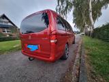 Mercedes-Benz Vito - rote Mercedes-Benz Vito