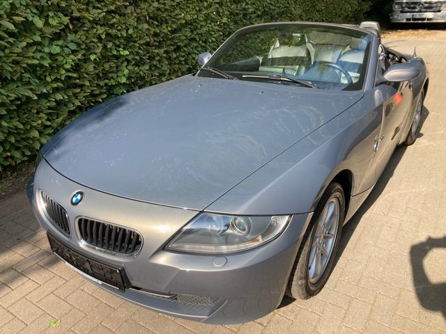 BMW Z4 2.5i Autom.,Leder,Si-Heiz,Klimaaut.,Navi