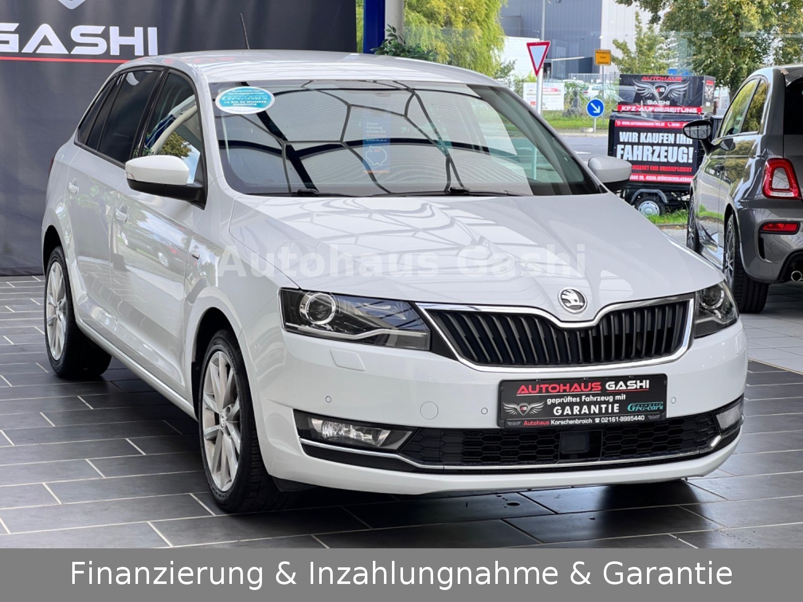 Fahrzeugabbildung SKODA Rapid Spaceback Clever*1.Hand*Navi*Xenon*ACC*SHZ