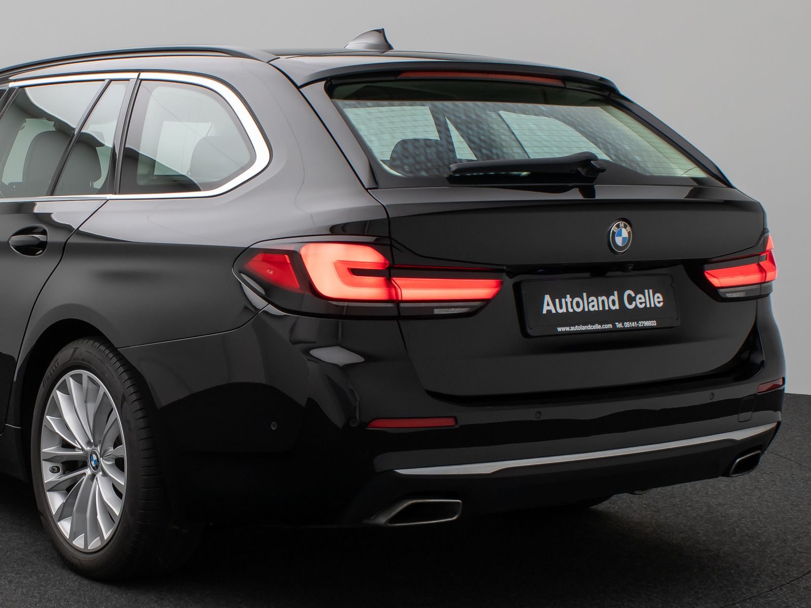 Fahrzeugabbildung BMW 520d Luxury Line Kamera DAB AHK Fernlichtassist