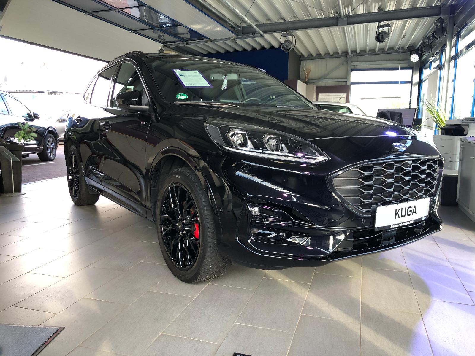 Ford Kuga Plug-In Hybrid ST-Line X+Black Package+