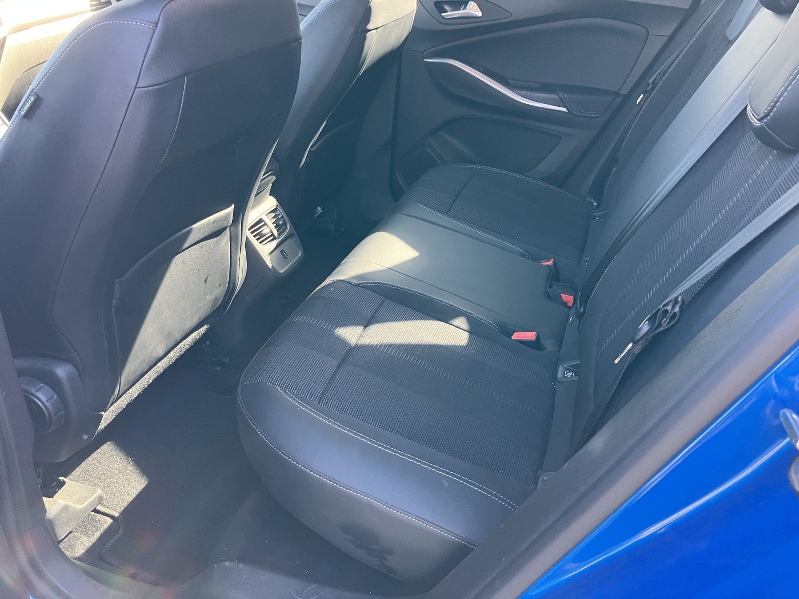Opel Grandland (X) - Bild 8