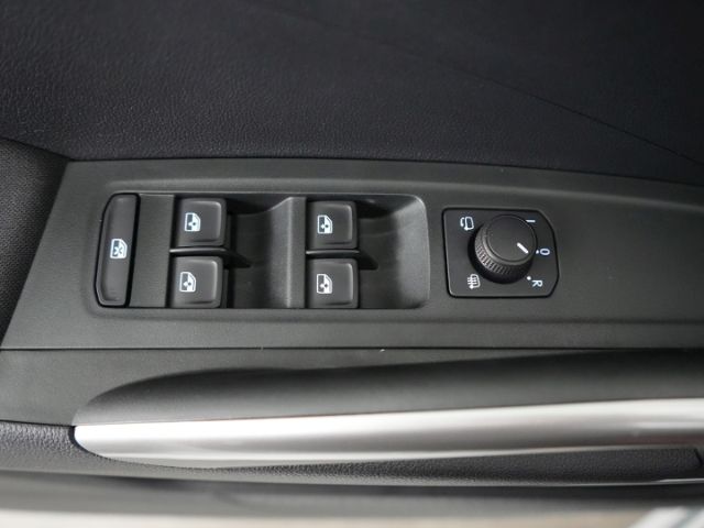 Fabia SELECTION TSI+NAVI+SITZ-/LENKRADHEIZUNG+KE