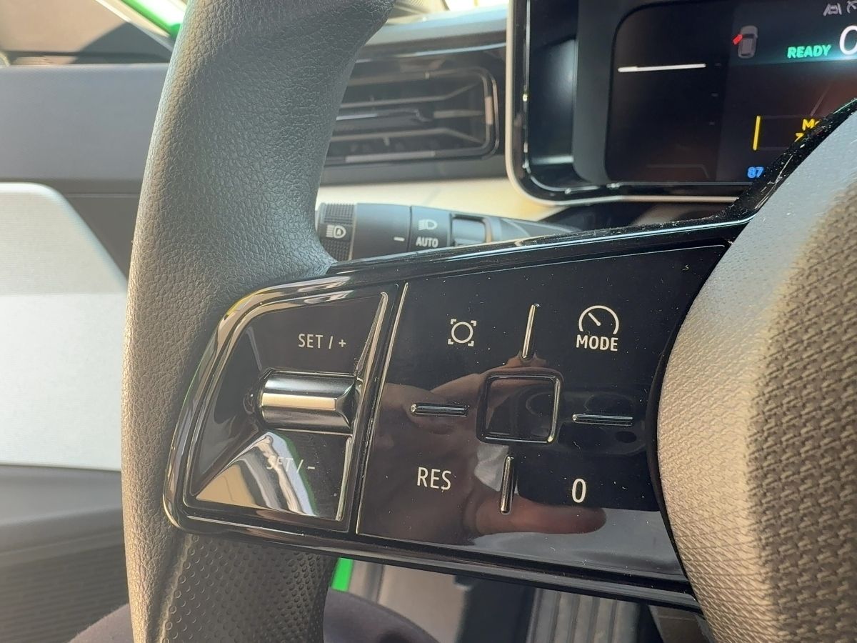 Fahrzeugabbildung Renault R 5 E-Tech 120 Evolution 120 Urban Range GJR SHZ