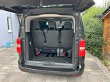 Peugeot Traveller BlueHDi 180 S&S EAT8 Business VIP ... - Peugeot Traveller mit Diesel-Antrieb: Van