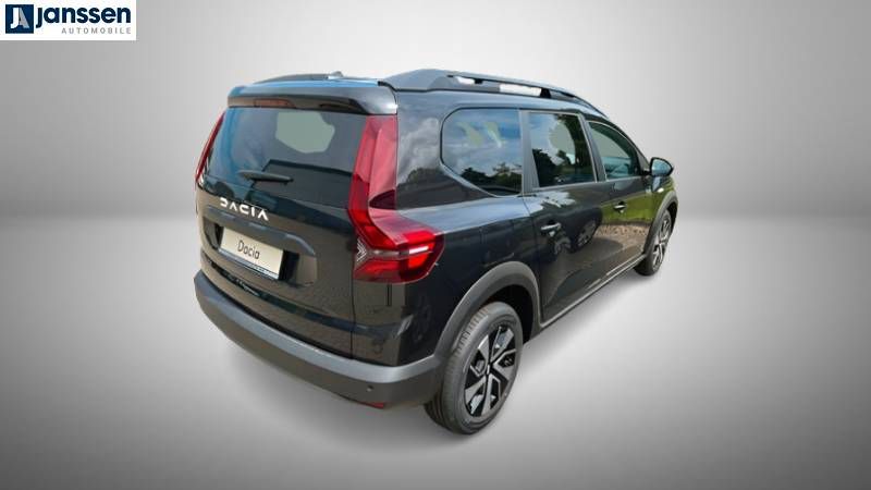 Fahrzeugabbildung Dacia Jogger Expression TCe 110 7-Sitzer