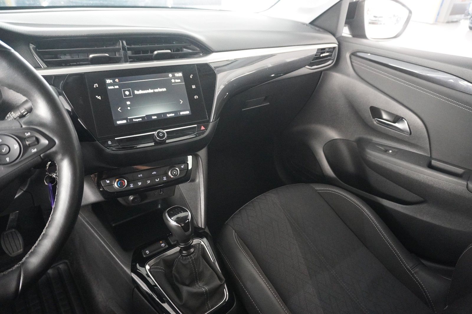 Fahrzeugabbildung Opel Corsa F 1.5D ELEGANCE NAVI/LED/KAMERA/SH/VIRTU.