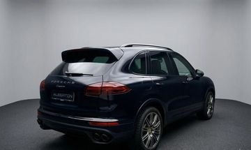 Porsche Cayenne - 10