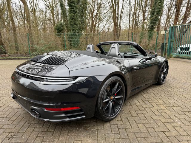 Porsche 911 Carrera S Cabrio,PDK,BOSE,Sportabgas79748,-€