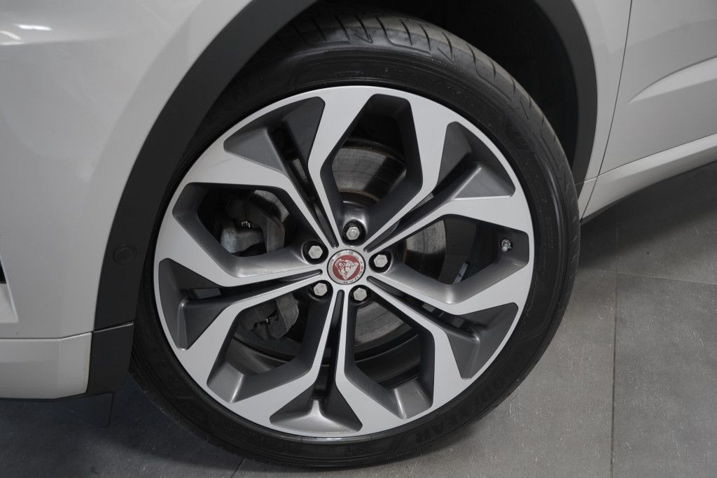 Jaguar E Pace
