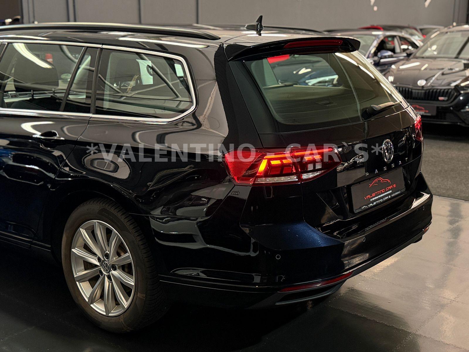 Volkswagen Passat Variant Business DSG/ACC/Kam/App/Navi/AHK