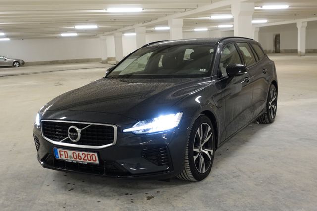 Volvo V60 T6 PHEV AWD R-Design HUD*PGSD*ACC*360*STHZG