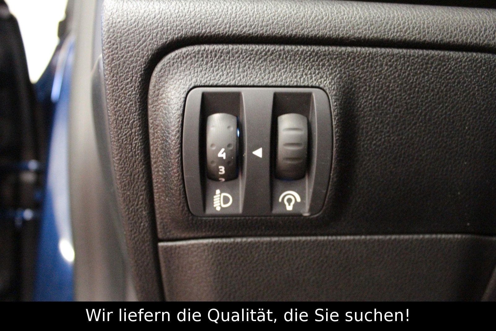 Fahrzeugabbildung Renault Megane TCe 140 EDC Zen Grdt.*R-Link*Sitzhzg*