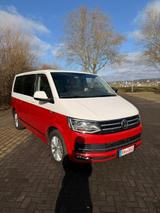 Volkswagen T6 Multivan - rote Volkswagen T6 Multivan
