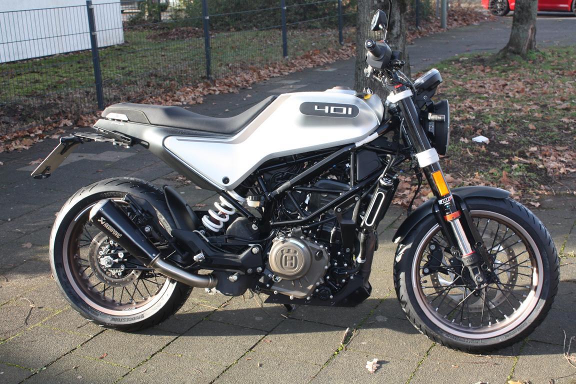 Husqvarna Vitpilen 401 Akrapovic Reifen neu