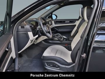 Porsche Cayenne - 12