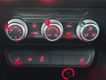 Audi A1 S-Line*S-Tronic-Autom*Bi-Xen*SHZ*PDC*