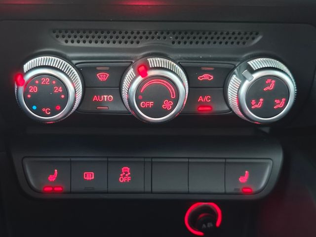 Audi A1 S-Line*S-Tronic-Autom*Bi-Xen*SHZ*PDC*