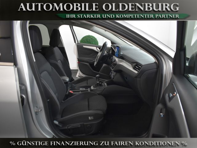 Ford Focus 1.5 Eco Cool & Connect *Pano*ACC*Kam*LED*