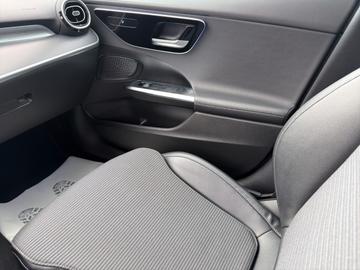 2023 Mercedes-BENZ C 220 — миниатюра 19