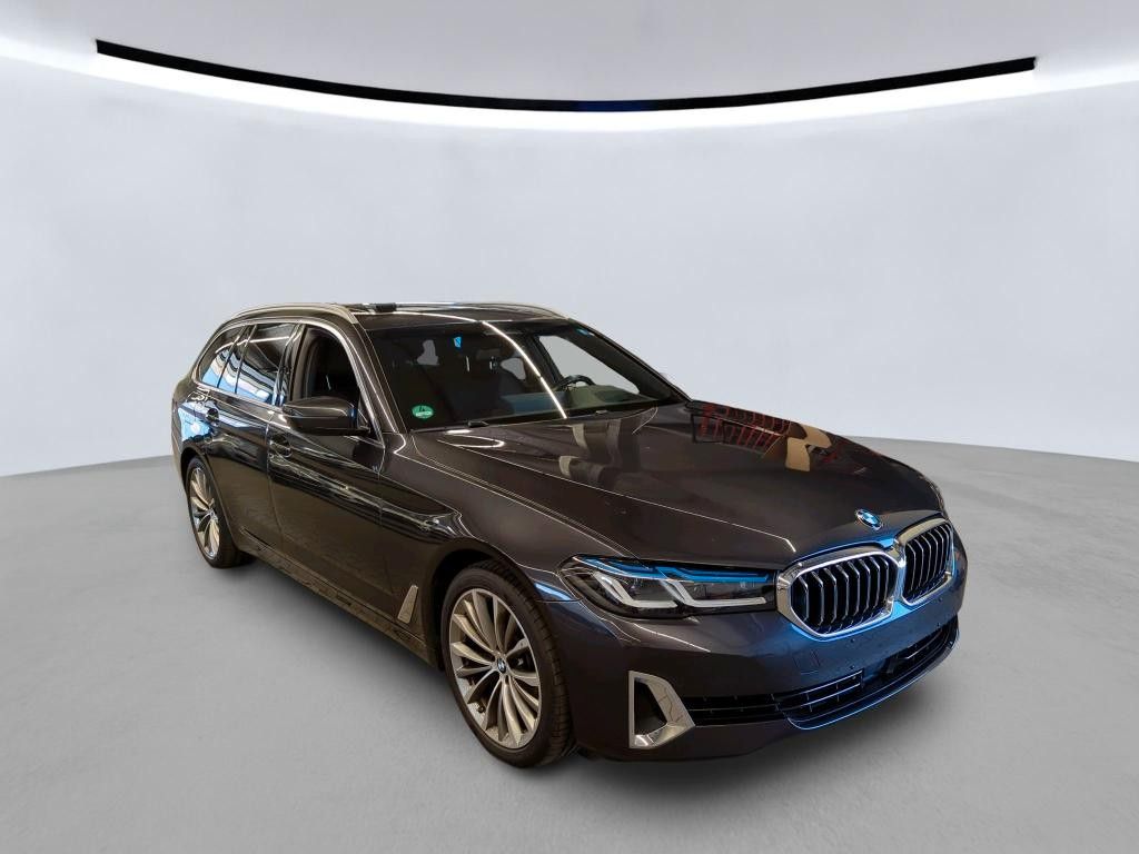 Image of BMW 520