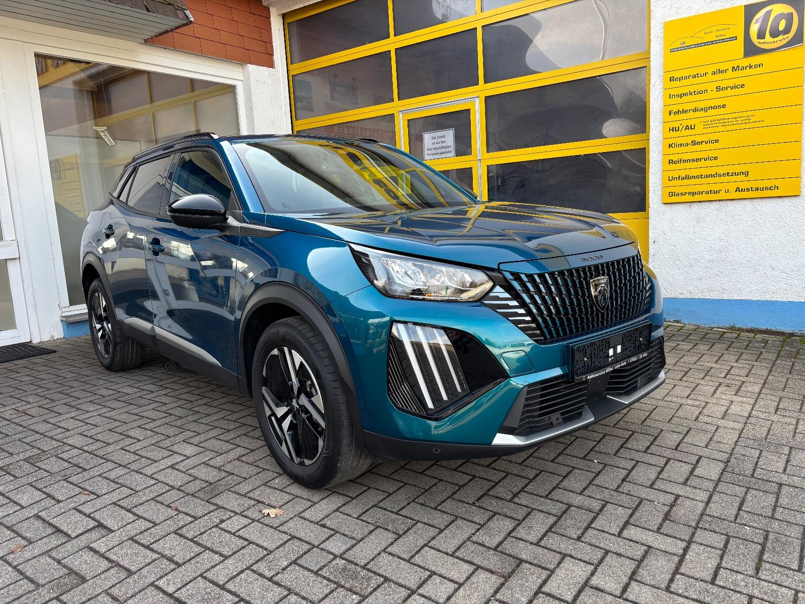 Peugeot 2008 Allure 1. HAND NAVI LED EINPARK TEIL-LEDER