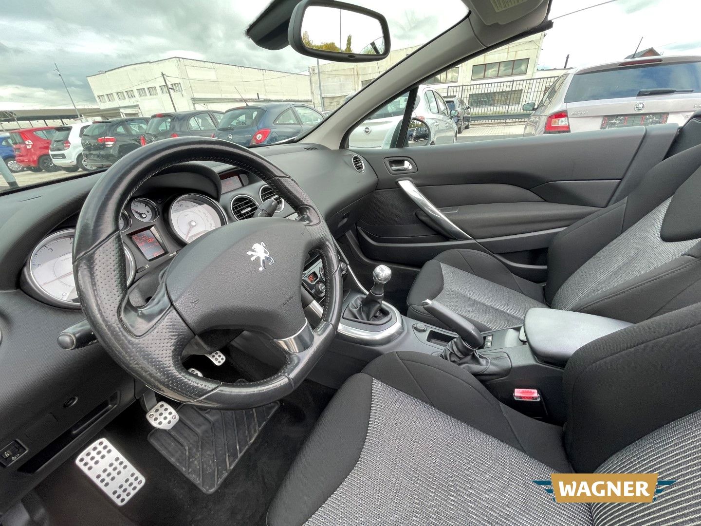 Fahrzeugabbildung Peugeot 308 CC Cabrio-Coupe Premium Klimaautomatik