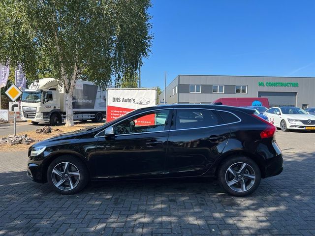 Volvo V40 2.0 D3  R Design *AUTOMATIK*PANORAMA*VOLL***
