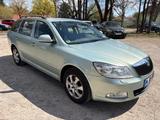 Skoda Octavia 1.2 TSI DSG Ambiente Combi Tüv4/27 - Skoda Octavia aus 2012 mit Benzin-Antrieb: Kombi, 1.4