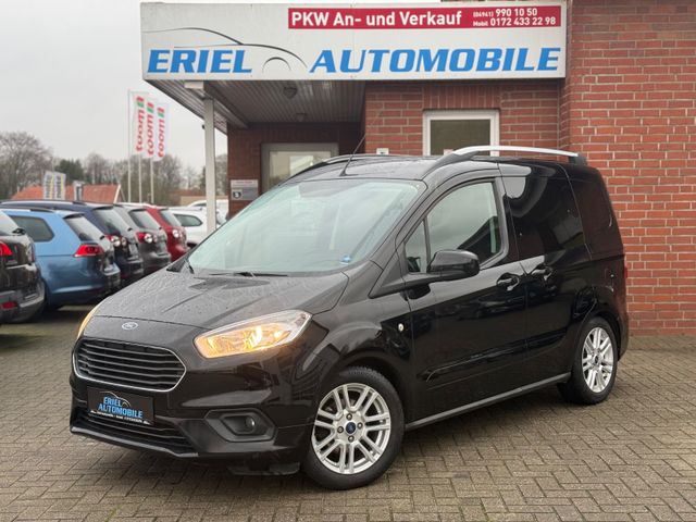 Ford Tourneo Courier Titanium 18LM/RFK/NAVI/L.S-HEFT