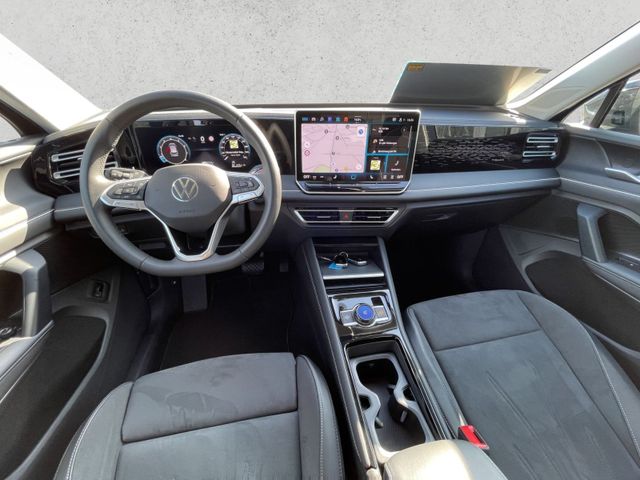 Tiguan Elegance 1.5 eTSI DSG IQ.Light,AHK,Navi