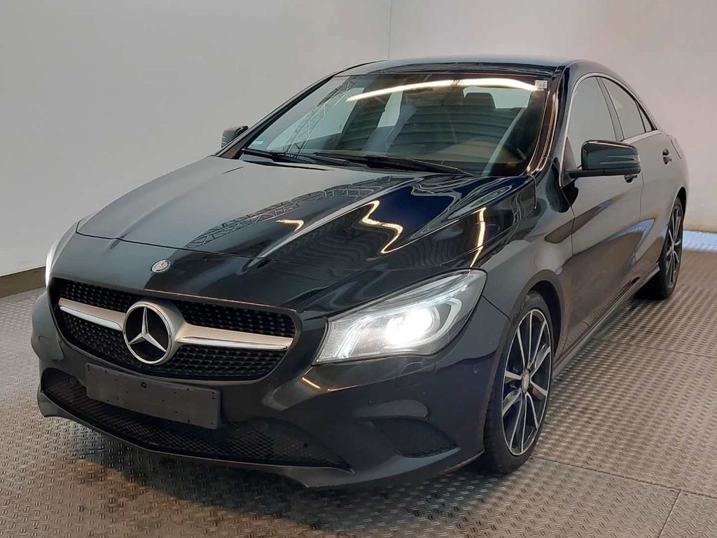 Mercedes-Benz CLA 200