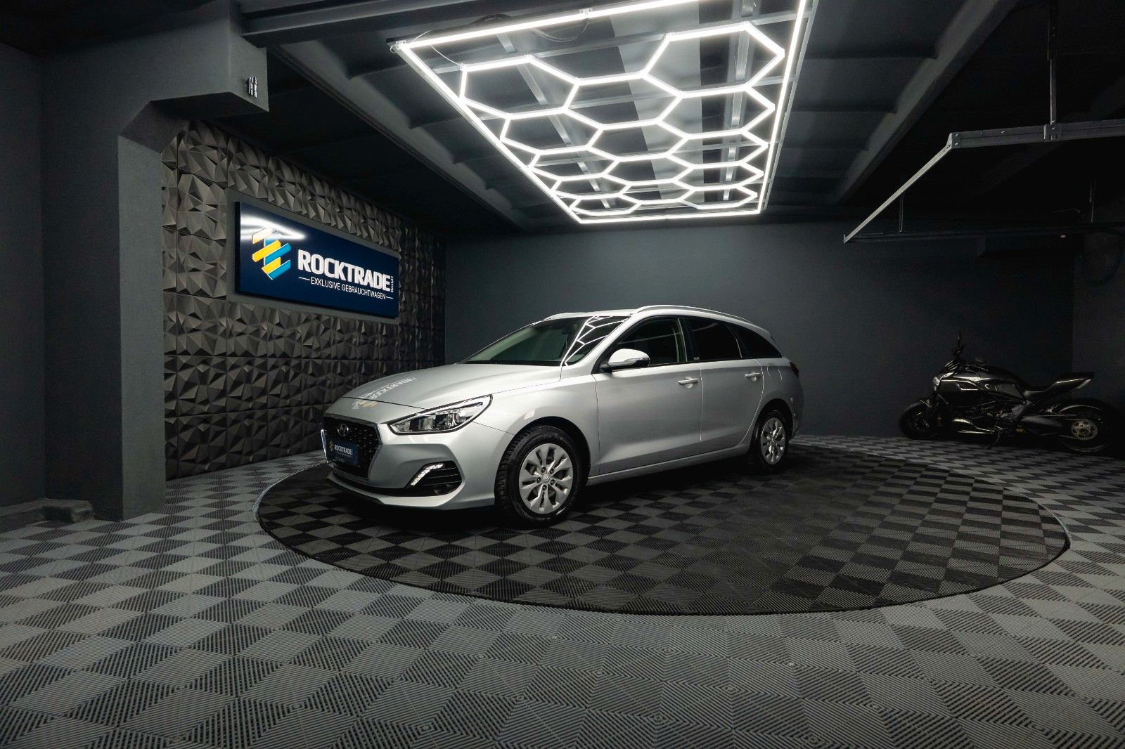 Fahrzeugabbildung Hyundai i30 cw Select Sport *1.Hand*Top Zustand*Klima*