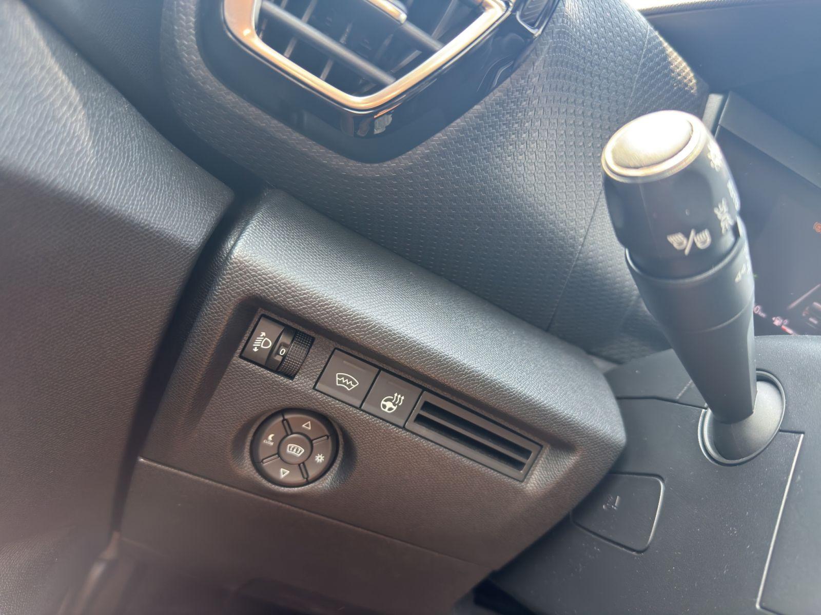 Citroën C4 PT130 EAT8 Max Kamera vorn/hinten PDC ACC SHZ