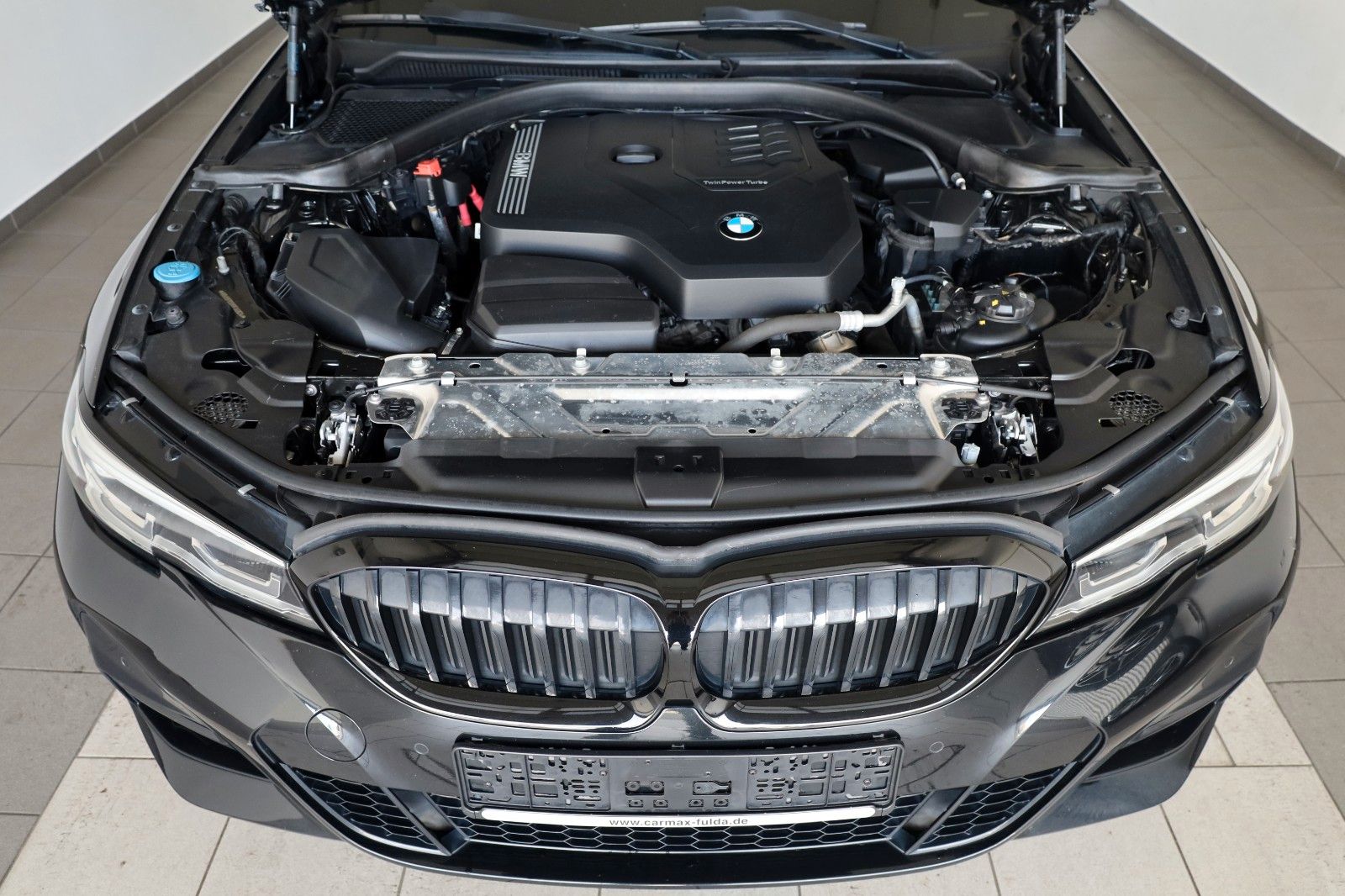 Fahrzeugabbildung BMW 320 i M Sport, T.Leder,Navi,LED,SH,Kamera