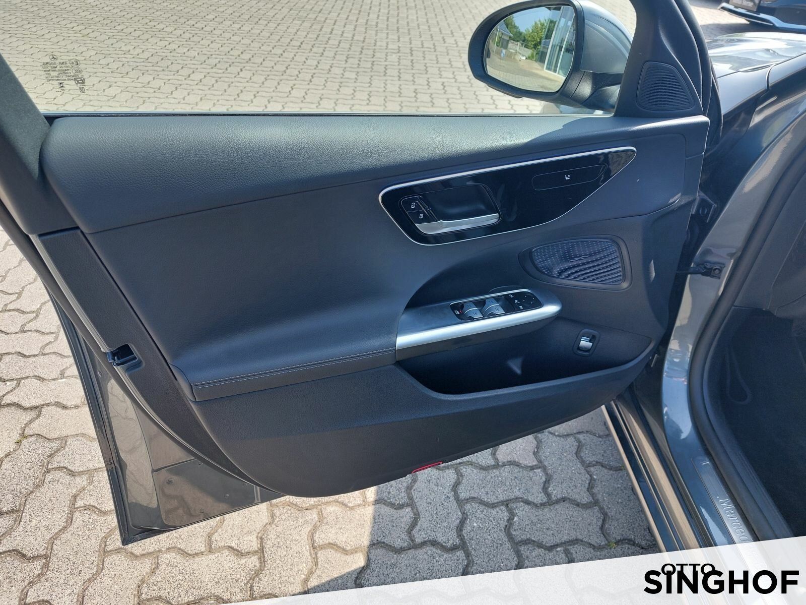 Fahrzeugabbildung Mercedes-Benz C 200 T Avantgarde +Rü Kam+LED+Ambiente+el.Heck+