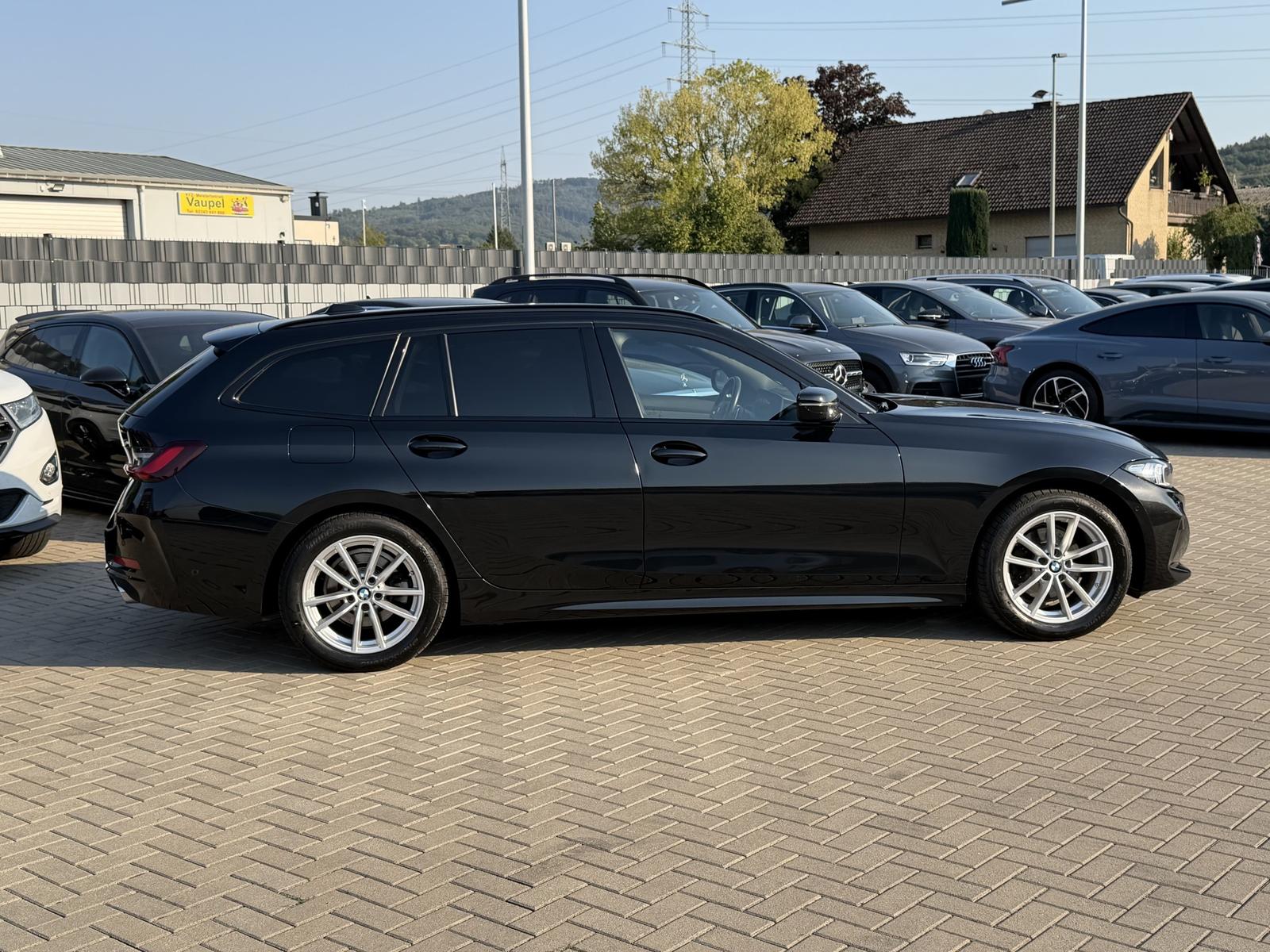 BMW 3 Series i Innovation LC+ Matrix HUD Memory Keyless, миниатюра 22