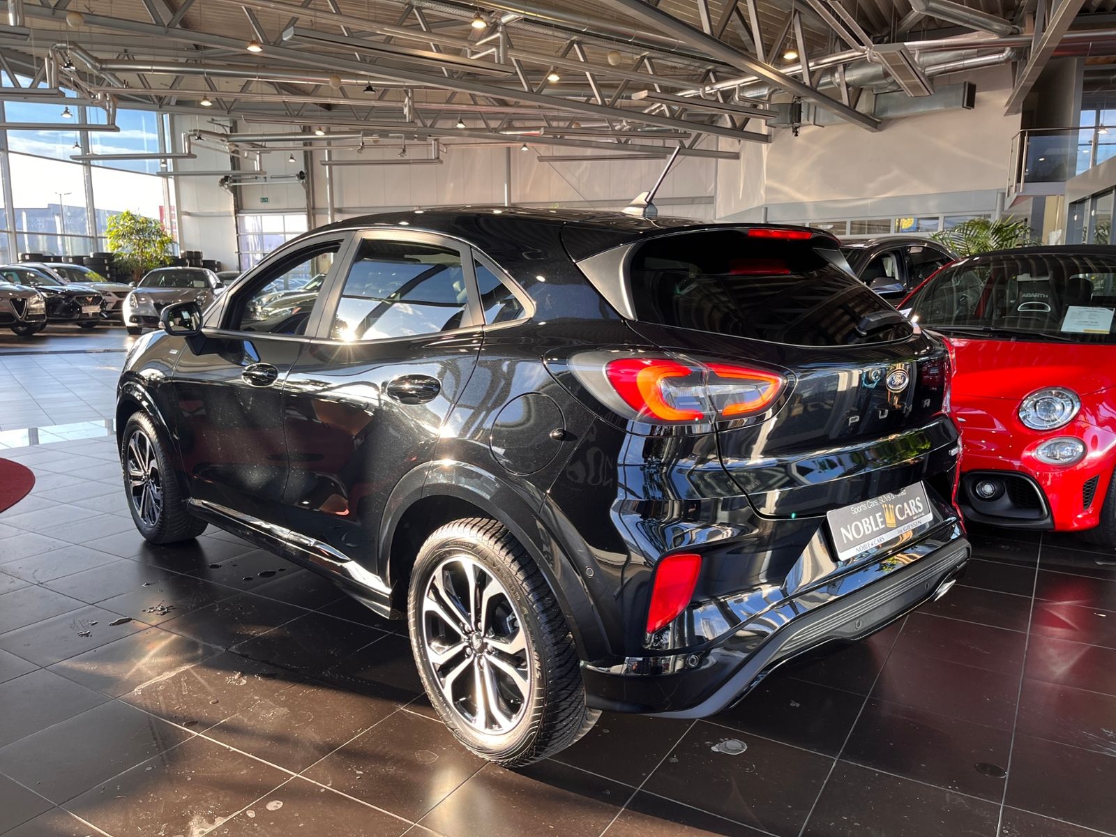 Fahrzeugabbildung Ford Puma ST-Line ACC LED NAV RFK SHZ ALU