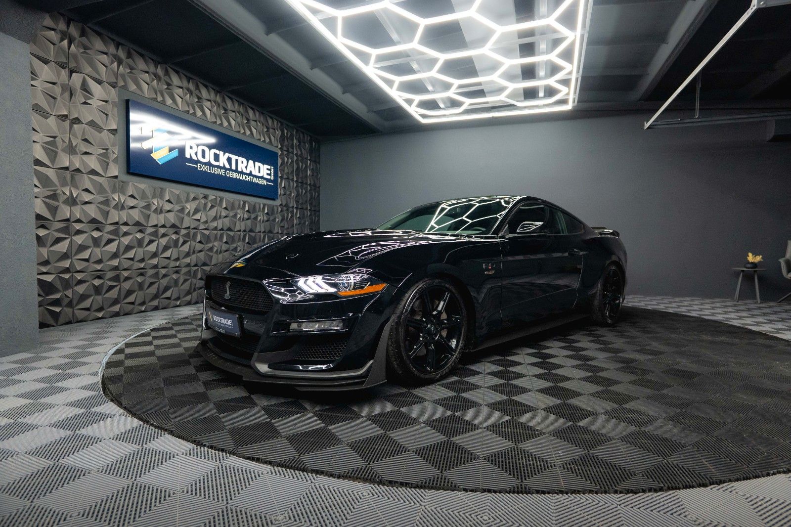 Fahrzeugabbildung Ford Mustang Shelby GT 500 5.0 V8 Performance PREMIUM
