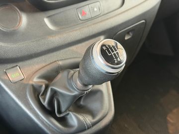 Renault Trafic - 12