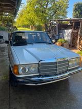 Mercedes-Benz W123 / 200D - Mercedes-Benz W123 mit Diesel-Antrieb