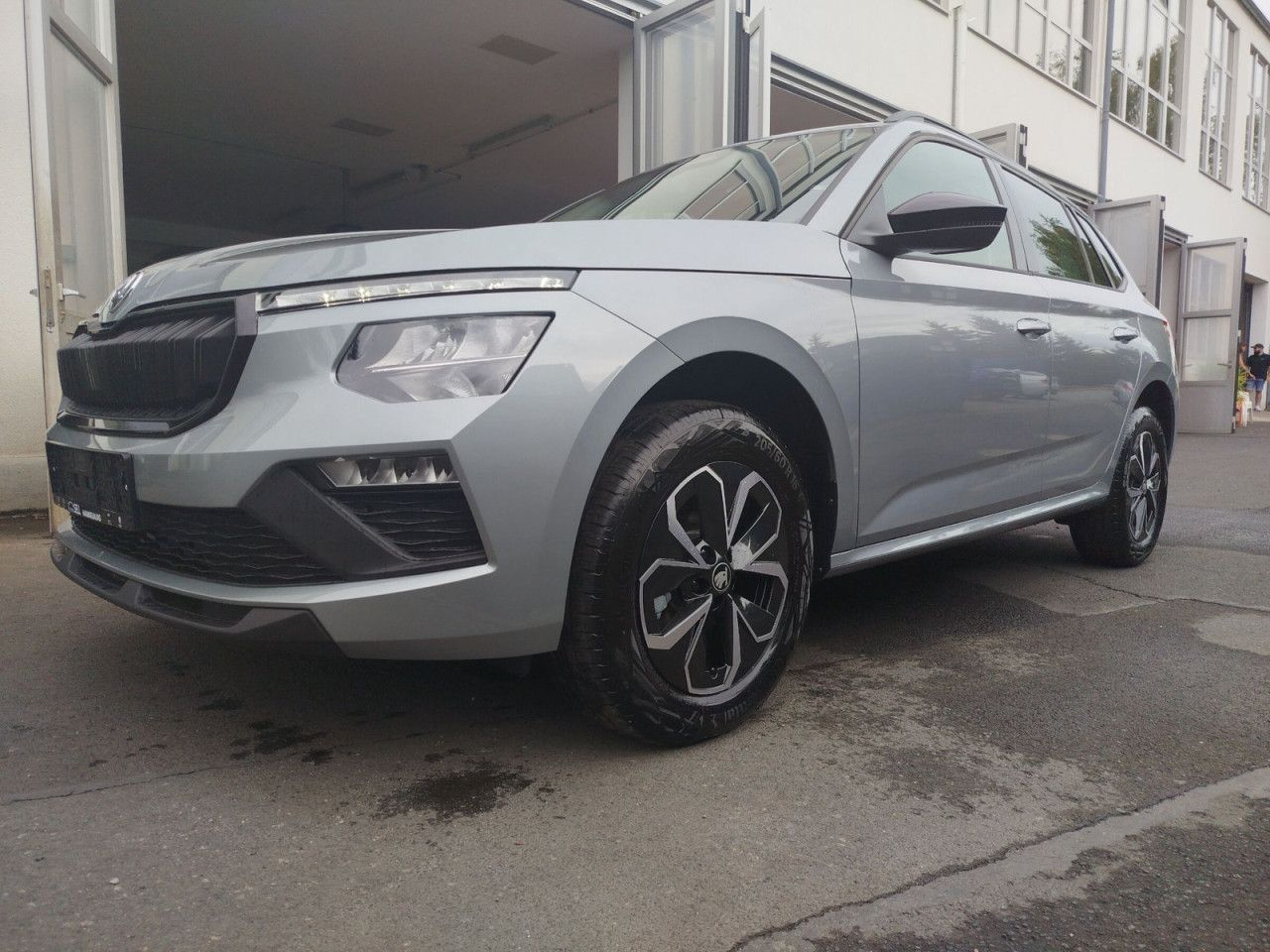Fahrzeugabbildung SKODA Kamiq Extra SELECTS85/1.0 A7F