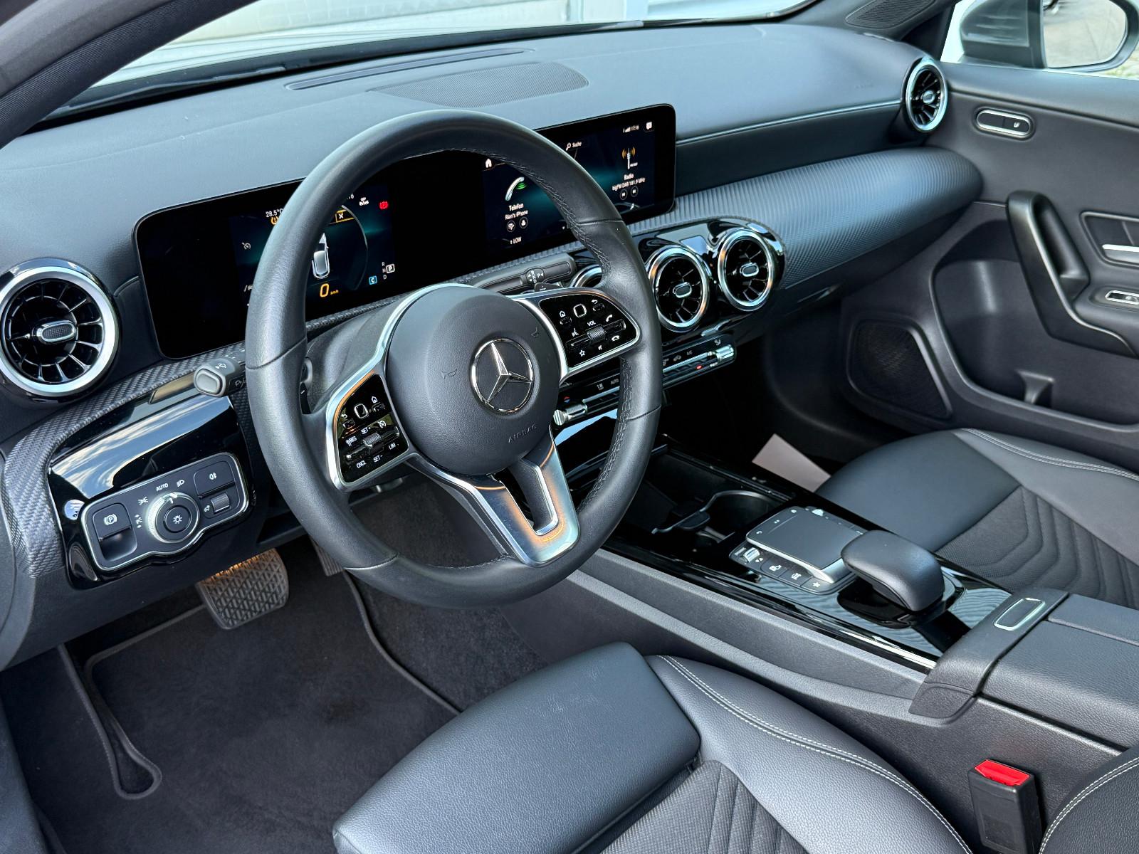 Mercedes-Benz A-Class d Advanced Aut LED SHZ Navi Kamera T-Leder, миниатюра 10